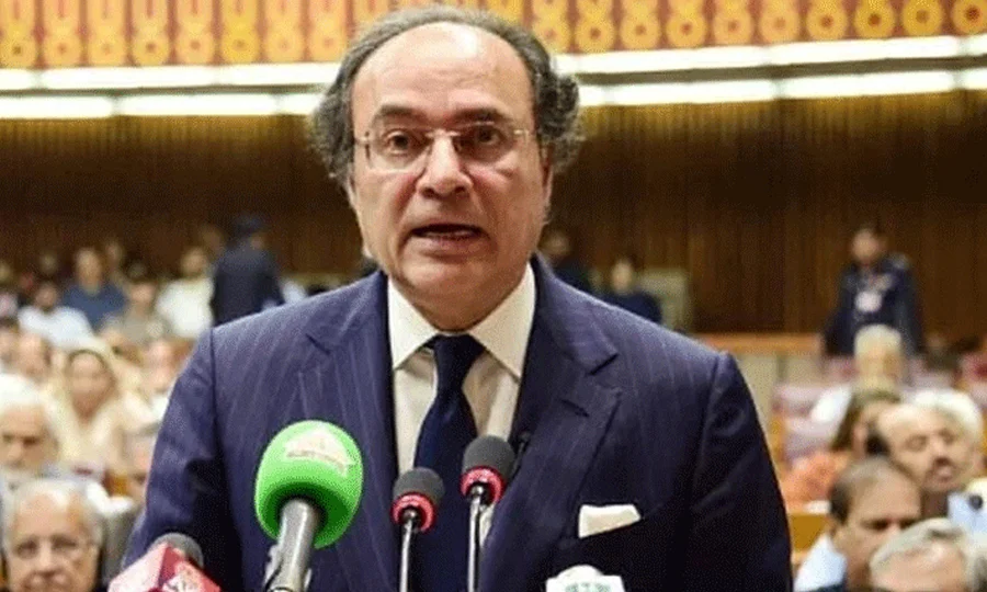 بجٹ 2026-27 پیش: تنخواہ دار طبقے کے لئے بڑا ریلیف، انکم ٹیکس سلیب میں نمایاں کمی اور دفاعی بجٹ میں اضافہ