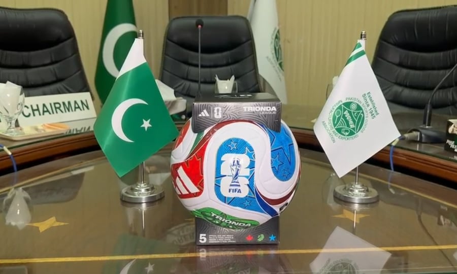 پاکستان کے لیے اعزاز: فیفا ورلڈکپ کی آفیشل میچ بال پاکستان میں تیار، جدید ٹیکنالوجی سے مزین