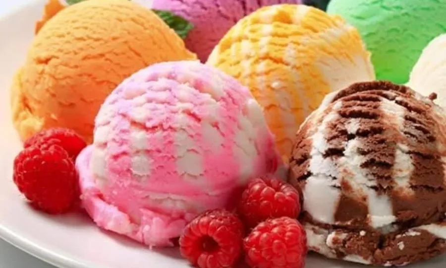 رات گئے آئسکریم کھانے والوں کے لیے بری خبر