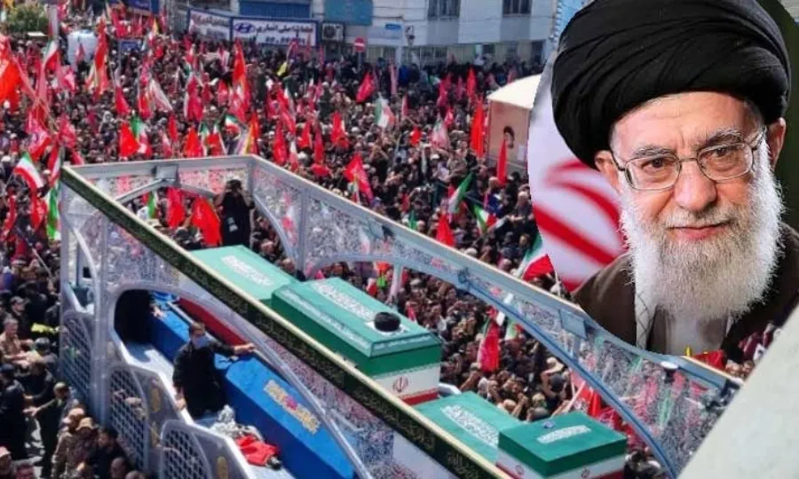ایرانی شہید سپریم لیڈر آیت اللہ خامنہ ای کا جسد خاکی قم منتقل، نماز جنازہ ادا