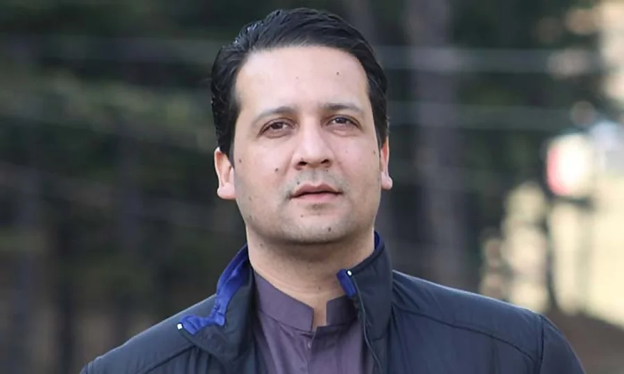 آزاد کشمیر کو نیا وزیراعظم مل گیا، ن لیگ کے افتخار گیلانی کامیاب