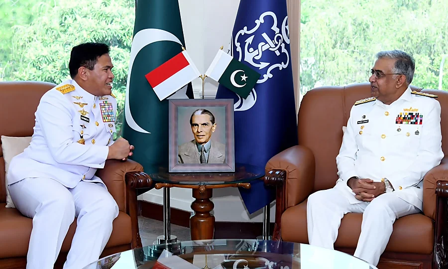 انڈونیشین نیول چیف کی نیول ہیڈکوارٹرز آمد، پاکستان اور انڈونیشیا کا بحری تعاون مزید بڑھانے پر اتفاق