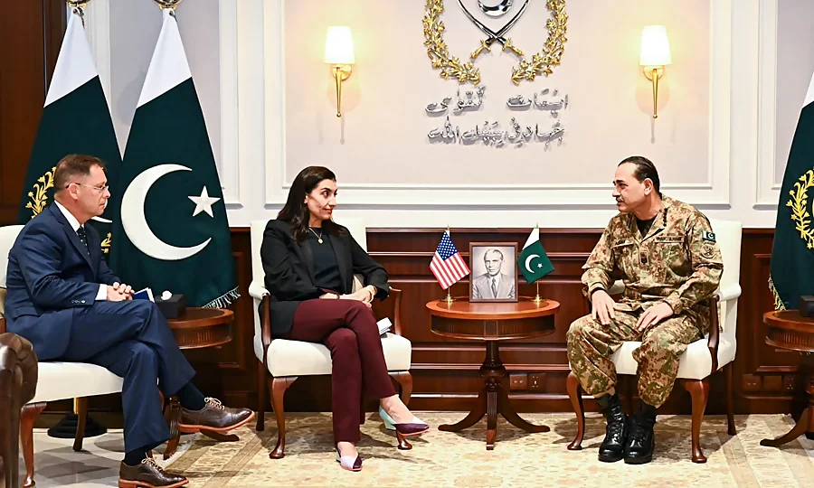 امریکی اعلیٰ سطح وفد کی جی ایچ کیو آمد، فیلڈ مارشل عاصم منیر سے افغانستان کی صورتحال پر اہم گفتگو