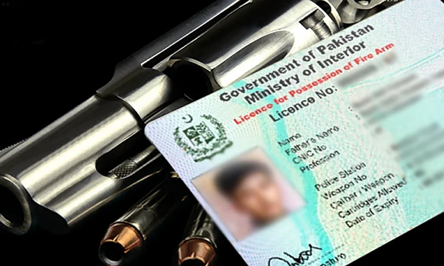 سندھ میں اسلحہ لائسنس پر بڑا فیصلہ، نئے لائسنس کے اجرا پر مکمل پابندی