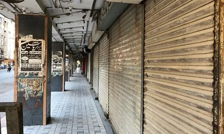 لاہور میں لاک ڈاؤن کی خبر نے تاجروں کو بھڑکا دیا، مال روڈ پر دھرنے کی دھمکی