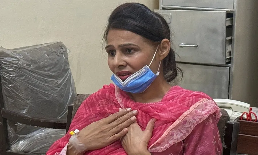 پمز سانحہ؛ نرس رضیہ نورین نے جان خطرے میں ڈال کر نومولود کو 8 سیکنڈ میں آگ سے بحفاظت نکالا، واشنگٹن پوسٹ
