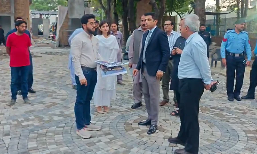 ڈپلومیٹک انکلیو کی کایا پلٹنے کا فیصلہ، چیئرمین سی ڈی اے کی ترقیاتی کام تیز کرنے کی ہدایت