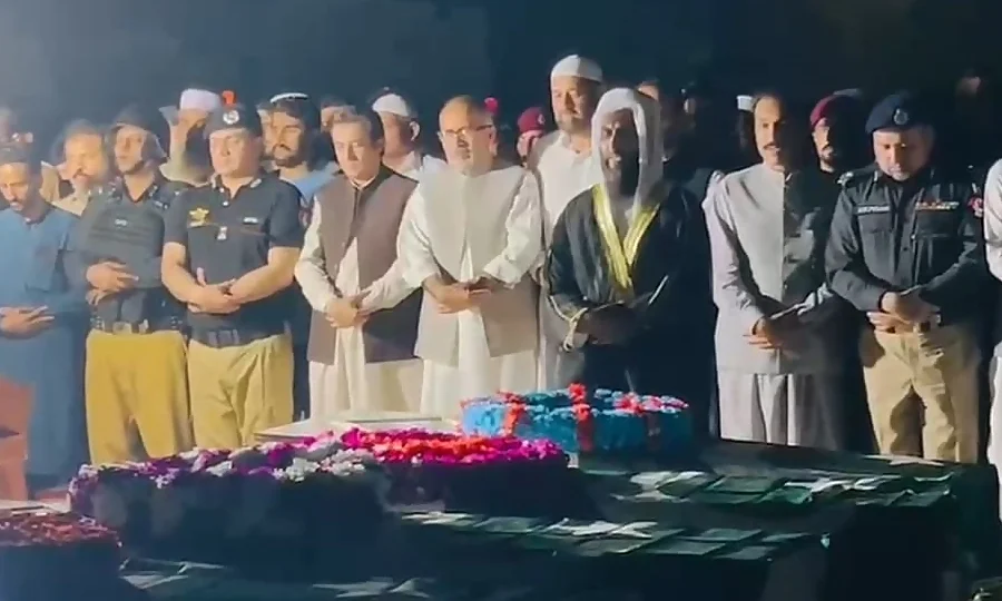 کوہاٹ مسجد حملہ، شہداء کی نماز جنازہ ادا کر دی گئی
