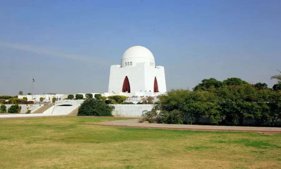 شہرقائد میں آج بھی موسم گرم اور مرطوب رہنے امکان