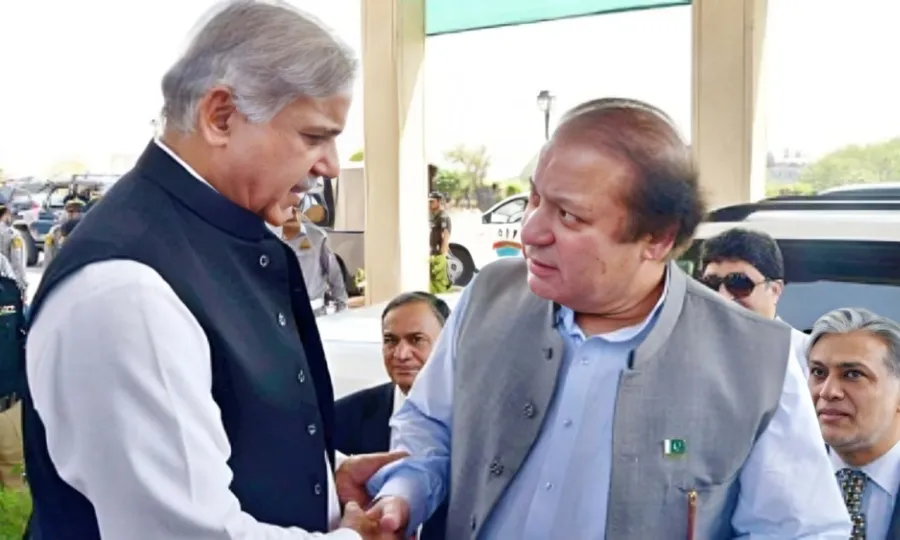 وزیراعظم کی نواز شریف سے ملاقات؛ حکومت اور اپوزیشن کے درمیان مذاکرات پر گفتگو