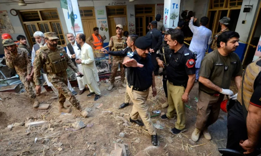 پشاور میں اسکول کی چھت گرنے کے سانحے کا مقدمہ درج؛ مالکان اور ٹھیکیدار نامزد