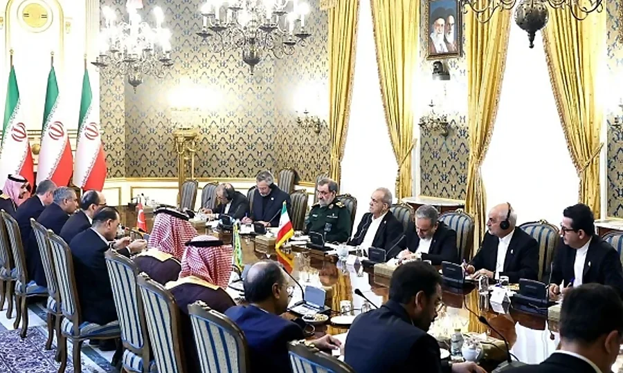 پاکستان، ایران، سعودی عرب اور ترکیہ کا علاقائی امن کیلئے مذاکرات جاری رکھنے پر اتفاق