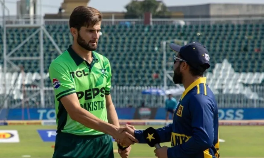 سہ ملکی ون ڈے سیریز: سری لنکا کی پاکستان کو بیٹنگ کی دعوت