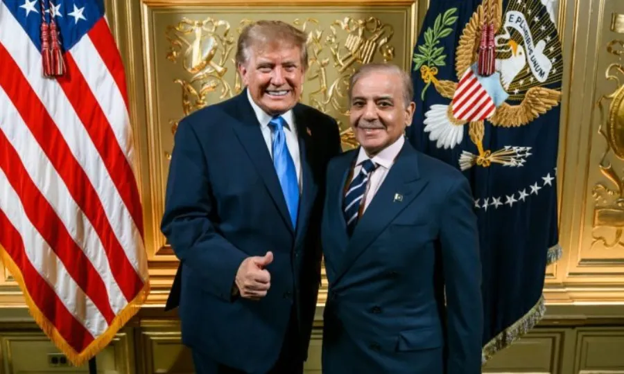 وزیراعظم شہباز شریف اور ڈونلڈ ٹرمپ کی ملاقات؛ وائٹ ہاؤس نے تصاویر جاری کردیں