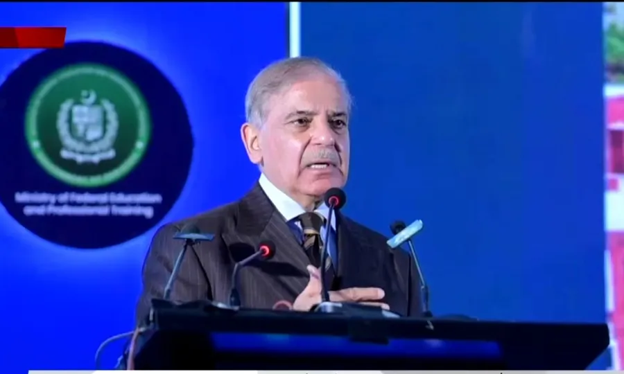 مالی مشکلات کی وجہ سےکسی ذہین بچےکومعیاری تعلیم سےمحروم نہیں رہناچاہیے، وزیراعظم