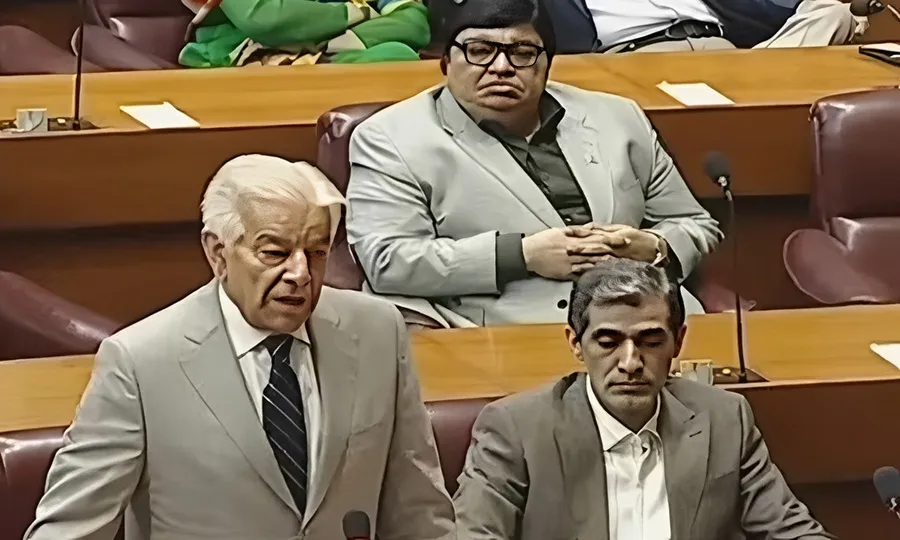 فیلڈ مارشل خطے میں امن کے لیے اہم کردار ادا کررہے ہیں، تہران میں کوئی معاہدہ نہیں ہورہا تھا، خواجہ آصف