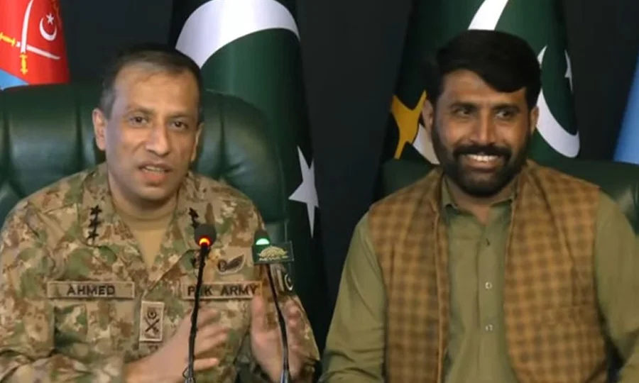 بھارت کا ایک اور جھوٹ بے نقاب، محمد آصف میڈیا کے سامنے پیش