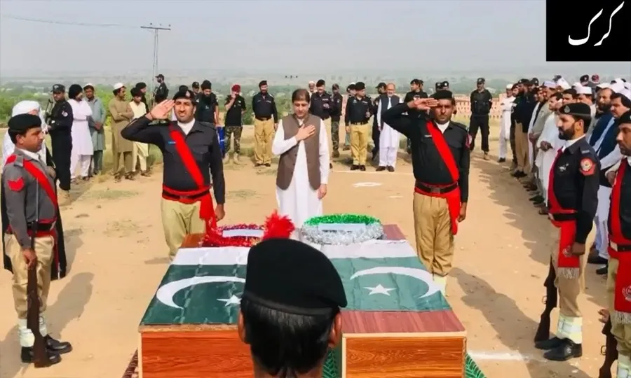 کرک میں شہید ہونے والے پولیس اہلکاروں کی نماز جنازہ ادا کردی گئی